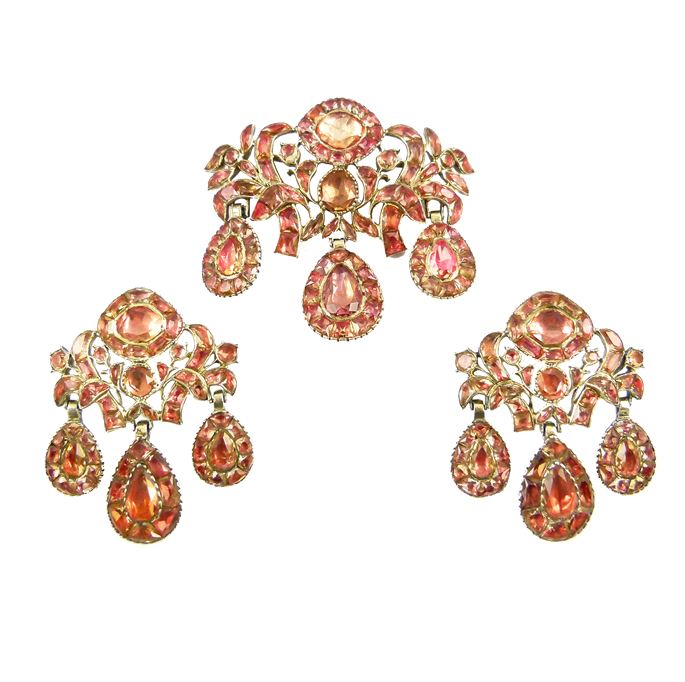 18th century orange foiled topaz triple drop pendant and pair of earrings en suite, Portuguese c.1760, | MasterArt
